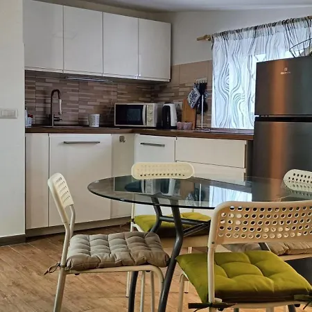 La Mansarda Di Andrew Vakantiehuis *