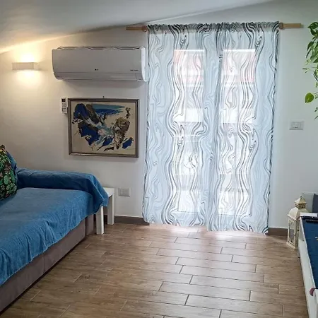 Prázdninový dům La Mansarda Di Andrew Ciampino